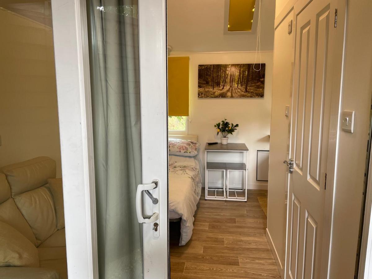 The Little Nest Beach Sole Use Accommodation Near To Bath Wick  Luaran gambar
